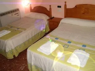 Hotel Al-Andalus Peal, En Cazorla Comarca Peal De Becerro 2*,