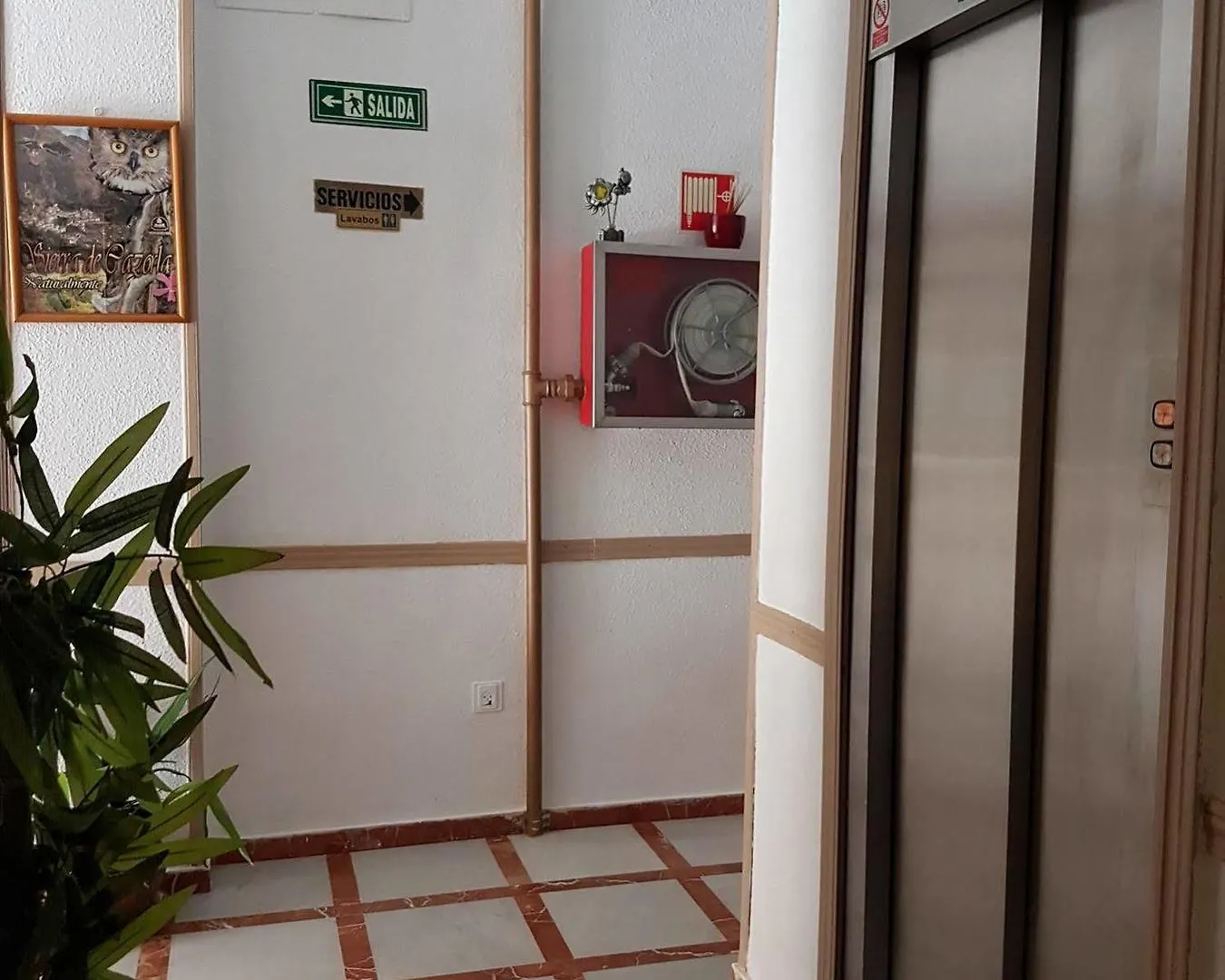 Hotel Al-Andalus Peal, En Cazorla Comarca Peal De Becerro 2*,